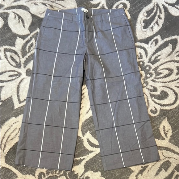 J. Jill Pants - J Jill  Gray Checkered wide leg capris.  flat front has pockets. Like new.